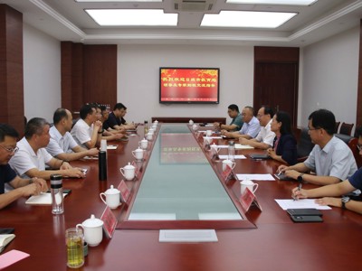 2025年7月16日，日照市教育局领导及专家到我校交流指导